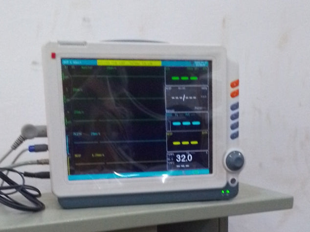MONITOR DE SURVEILLANCE multi paramètres